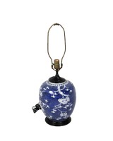 Blue Pocelain Lamp no shade